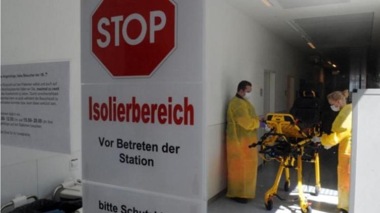 Ob ein Ebola-Patient aus Westafrika im Universitätsklinikum Eppendorf (UKE) in Hamburg behandelt wird, ist weiter ungewiss. 