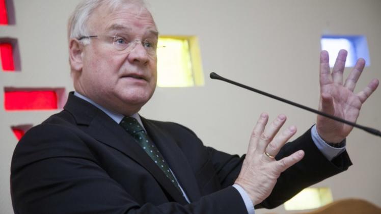 Landtagspräsident Bernd Busemann lässt sich die Sticheleien von Wulff nicht gefallen. 