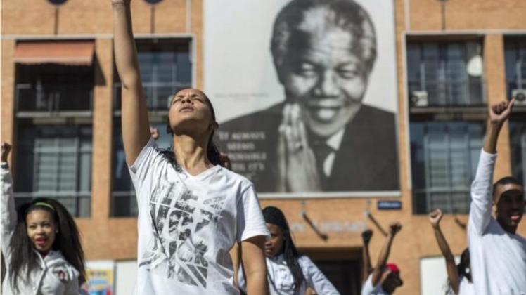 Tribut für Nelson Mandela: Südafrikas Nationalheld wäre am 18. Juli 96 Jahre alt geworden. 