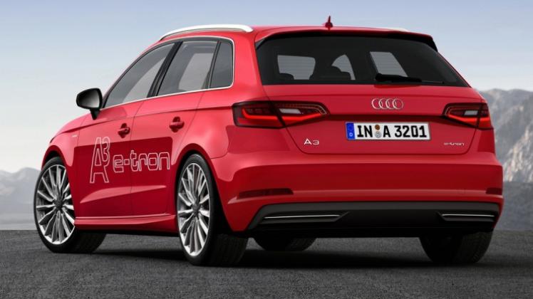 Äußerlich ist der Plug-in-Hybrid kaum vom herkömmlichen A3 zu unterscheiden – abgesehen von der Steckdose. Fotos: Audi Äußerlich ist der Plug-in-Hybrid kaum vom herkömmlichen A3 zu unterscheiden – abgesehen von der Steckdose. Fotos: Audi