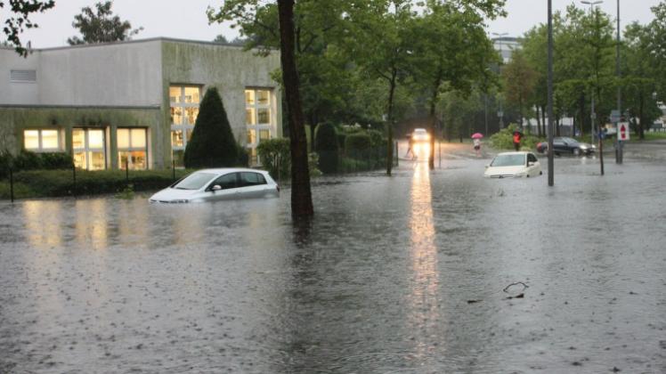 Heftige Regenfälle überfluteten die Straßen in Münster. 