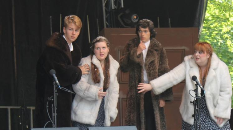 Gefahren lauern im vereisten Narnia auf die vier Geschwister – Gestik und Mimik der Schauspieler aus England überzeugten. 