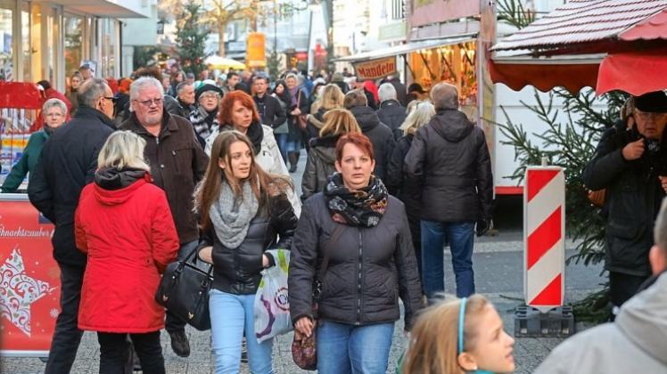 Zahlreiche Besucher aus Delmenhhorst und dem Umland kamen am verkaufsoffenen Sonntag in die Innenstadt. 