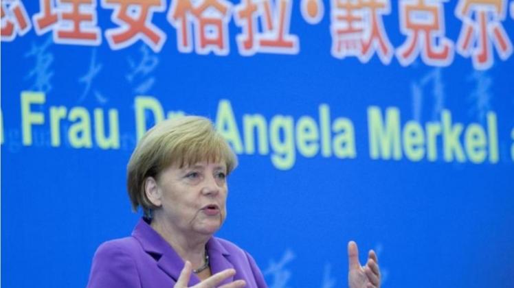 Angela Merkel spricht in der Tsinghua Universität in Peking zu Studenten. 