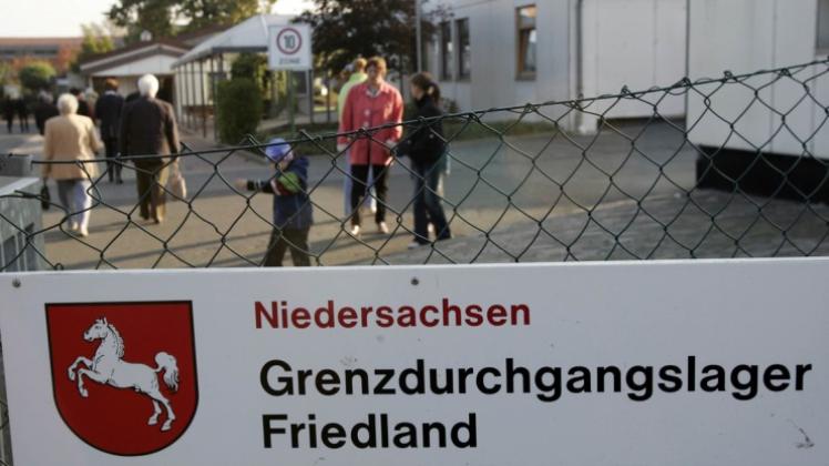 Im Grenzdurchgangslager Friedland kommen immer mehr Asylbewerber an. 