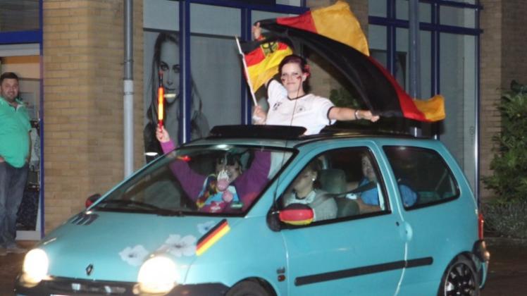 Autokorso nach dem Halbfinale in Melle Autokorso nach dem Halbfinale in Melle