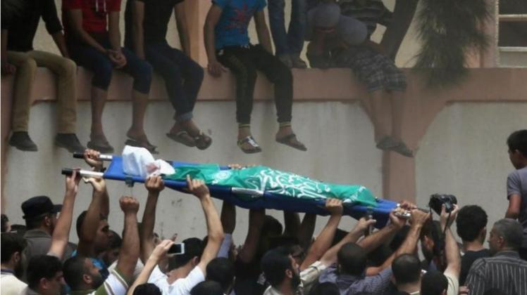 Begräbnis in Gaza-Stadt: 18 Mitglieder einer Familie waren bei Luftangriffen getötet worden. 