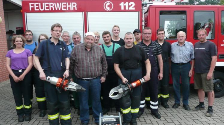 Gehrder Feuerwehrleute freuen sich über die schnelle Genesung von Gert Hustede nach seinem schweren Unfall vor knapp einer Woche. 