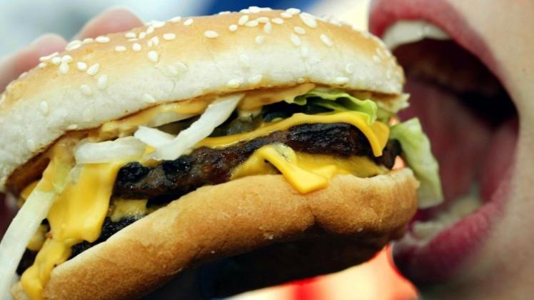 Ein Hamburger, Markenzeichen vieler Fast-Food-Ketten. 