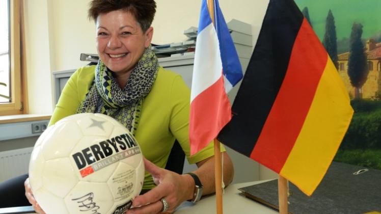 Petra Bayer von der Stadtverwaltung, zuständig für die Betreuung der Partnerstädte, freut sich schon auf die Begegnung zwischen Deutschland und Frankreich.