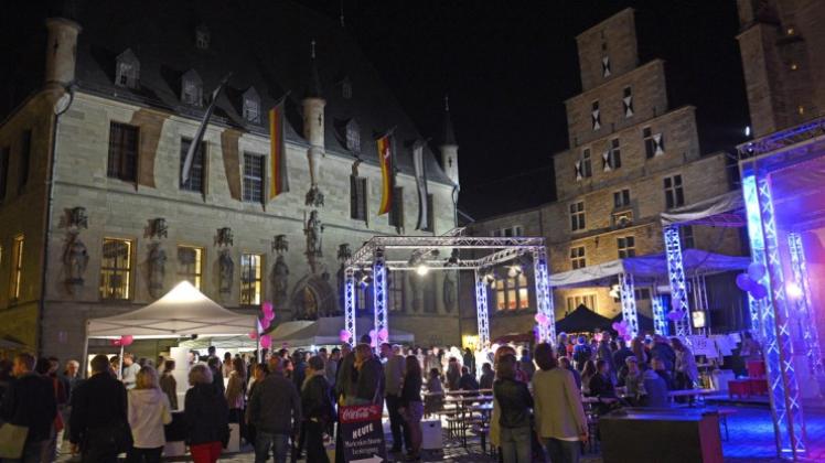 Blick zurück: So sah es bei der Kulturnacht 2013 auf dem Marktplatz aus. Dieses Jahr steht dort ein Catwalk für Kunst. 