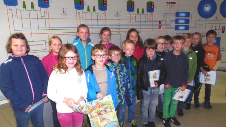 Zu Besuch im Wasserwerk Grumsmühlen: Grundschüler aus Messingen. 