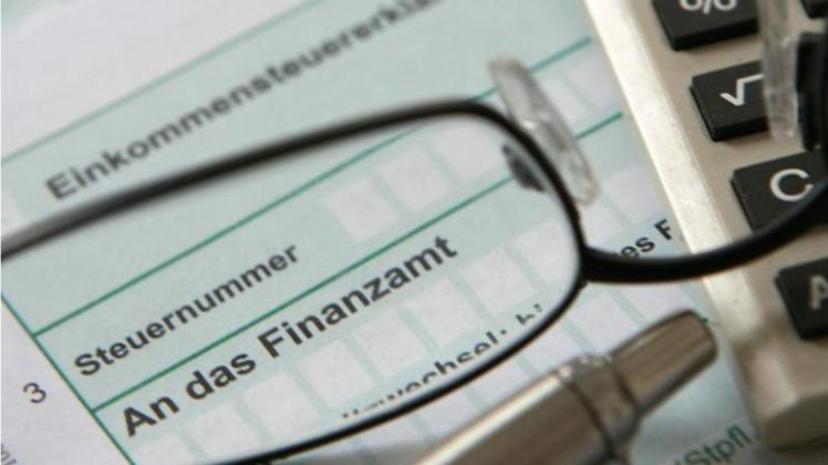 Der Wirtschaftsflügel der Union setzt Kanzlerin Merkel unter Druck, die kalte Progression abzubauen. Der Wirtschaftsflügel der Union setzt Kanzlerin Merkel unter Druck, die kalte Progression abzubauen.