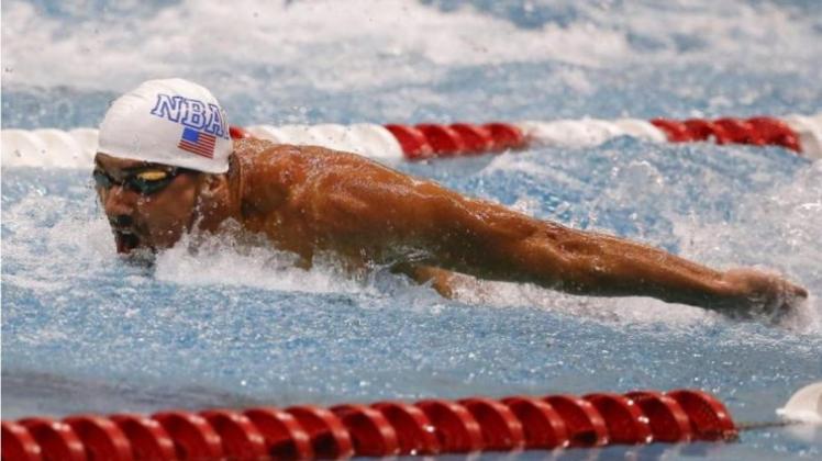 Michael Phelps siegte in Athens auf seiner Spezialstrecke über 100 Meter Schmetterling. 