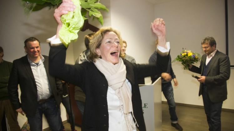 Strahlende Siegerin: Annette Niermann ist Bürgermeisterin von Bad Iburg, Sie ist am Sonntag mit absoluter Mehrheit (53,3 Prozent) gewählt worden.Fotos: Michael Gründel