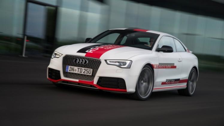 Testwagen mit neuer Turbo-Technologie: Dieser Audi RS5 ist mit einem aufgeladenen V6-Diesel bestückt, der dank zusätzlichen elektrischen Laders schneller beschleunigt als das Pendant mit V8-Benziner. 