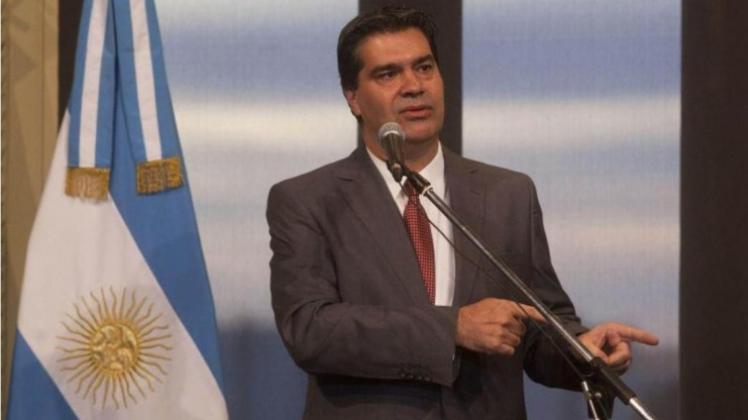 Der argentinische Kabinettschef Jorge Capitanich erläutert die Pläne der Regierung in der aktuellen Schuldenkrise. 