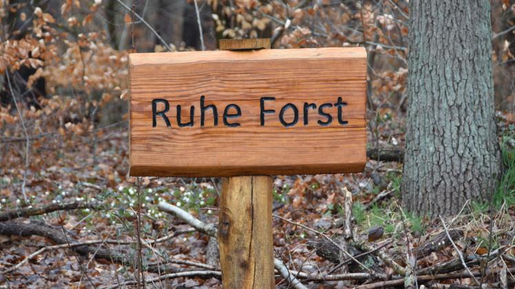 Schild vom Ruhe Forst in Wiethagen