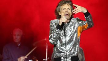 Mick Jagger (Sir Michael Philip Jagger ) Konzert der Rolling Stones No Filter Tour im Stadtpark Hamburg *** Mick Jagger