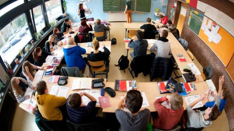 Der Streit zwischen dem Land Niedersachsen und der Deutschen Rentenversicherung um 23000 Honorarverträge an Ganztagsschulen ist beigelegt. 