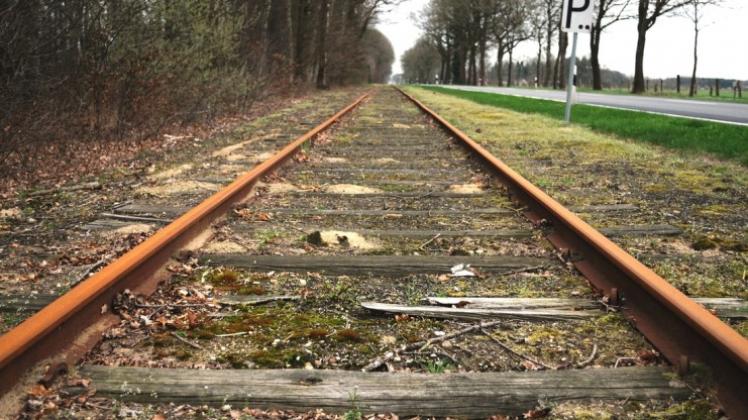 Auf der Liste: Die Eisenbahnstrecke zwischen den Orten Lathen und Werlte im Emsland. Archivfoto: Klaus Dieckmann