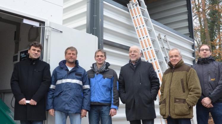 Vom reibungslosen Funktionieren der neuen Anlage sind Leo Mantke (Stadt Bramsche), Manfred Klare (Betriebshof), Axel Melke, Alois Lager, Hartmut Greife und Tobias Bußmann überzeugt. 