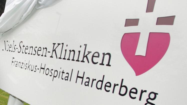 Die Niels-Stensen-Kliniken schreiben rote Zahlen. Jetzt soll am Personal gespart werden.  