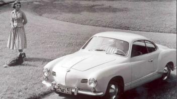Unvergessen: der Karmann-Ghia, hier ein Werbefoto von 1955. 