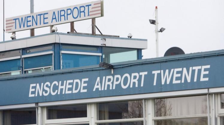 Jetzt doch: Im niederländischen Enschede wollen Investoren 2016 den Regionalflughafen Airport Twente eröffnen. In Niedersachsen und Westfalen stößt das Projekt wegen seiner Nähe zum Flughafen Münster/Osnabrück und befürchteten Fluglärms auf Kritik. 