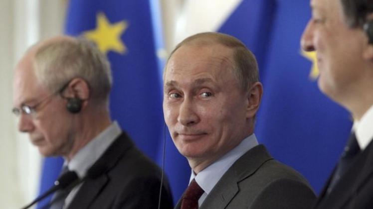 Kremlchef Putin mit EU-Kommissionschef Barroso (r) und Ratspräsident Van Rompuy (l) 