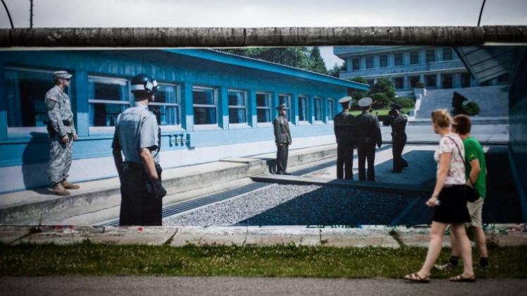 Den Verhandlungsort Panmunjom an der innerkoreanischen Grenze zeigte das Foto von Kai Wiedenhöfer in der Berliner Mauer-Ausstellung „Wall on Wall“ 