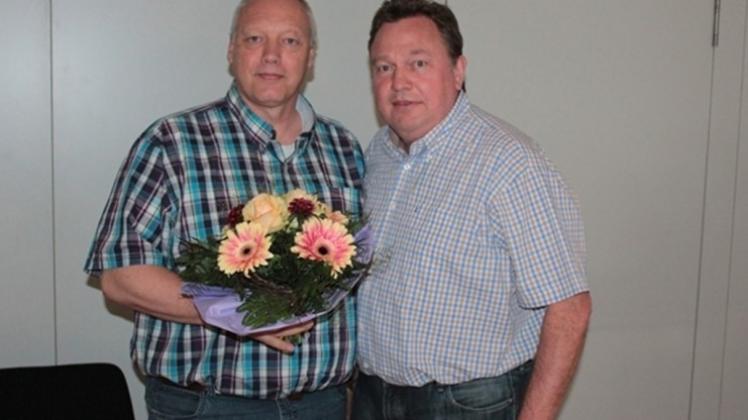 Verabschiedet wurde Wim Hakkenes (l.) als Fachverbandsvorsitzender Karate vom KSB-Präsidenten Michael Koop.
Verabschiedet wurde Wim Hakkenes (l.) als Fachverbandsvorsitzender Karate vom KSB-Präsidenten Michael Koop.