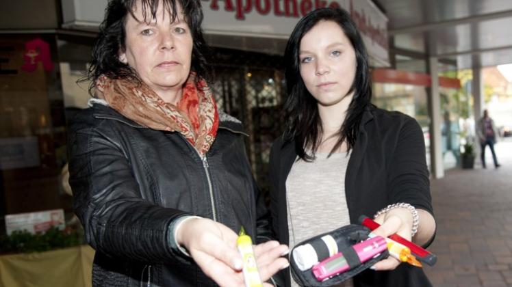 Kein Geld, keine Glukose: Die Arndt Apotheke in Osnabrück hat die 15-jährige Diabetikerin Dana Grabbe fortgeschickt, als sie nach einem Zuckerschock um etwas Traubenzucker bat. Mutter Heike Grabbe ist entsetzt. 