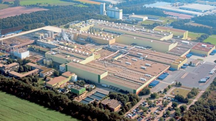 1650 Mitarbeiter beschäftigt der finnische UPM-Mutterkonzern am Standort Dörpen. (Archivfoto) Werk UPM Nordland Papier in Dörpen