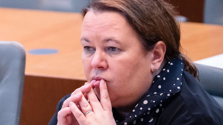 Ministerin Heinen-Esser will zurücktreten