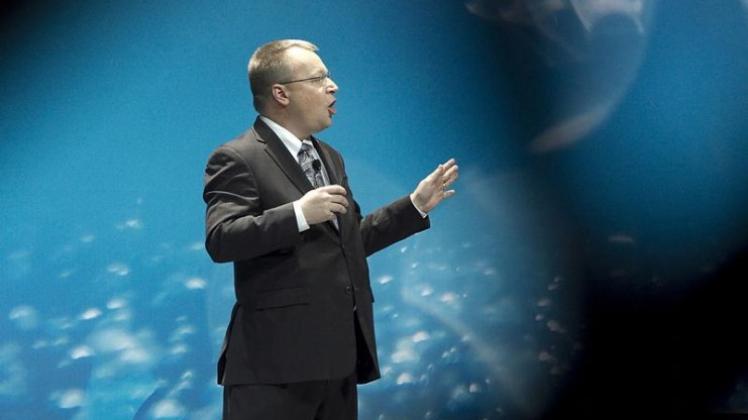 Nokia-Chef Stephen Elop verspricht wichtige Neuigkeiten.