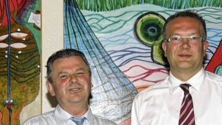 Vom Modell „Oberschule“ überzeugt sind Schulleiter Karlheinz Rohe (links) und der stellvertretende Bürgermeister Ansgar Brockmann. 