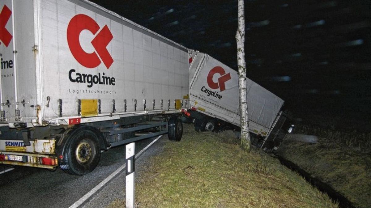 Nach Lkw-Unfall - B 218 Wurde Voll | NOZ