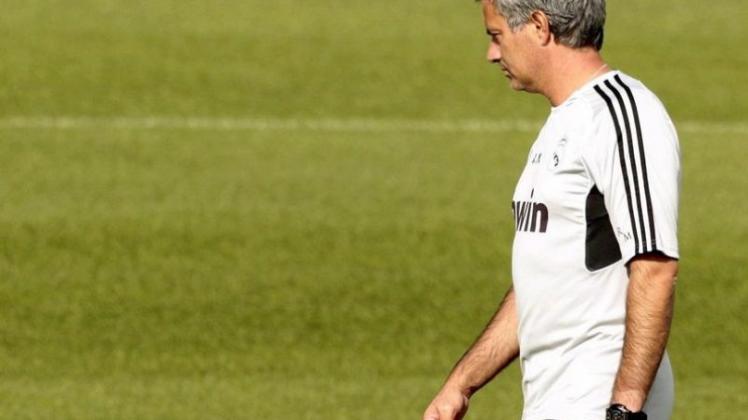 Real Madrids Trainer Jose Mourinho weist alles Krisengerede zurück.