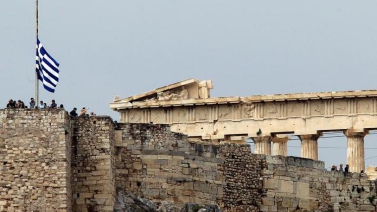 Athen will weiter drastisch sparen, um die Milliarden aus dem Hilfsprogramm von EU und vom IWF zu bekommen. Athen will weiter drastisch sparen, um die Milliarden aus dem Hilfsprogramm von EU und vom IWF zu bekommen.