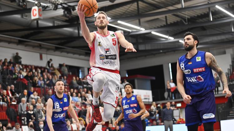 Mann des Tages: Chase Griffin führte die Basketballer der Artland Dragons im letzten Spiel seiner Kariere zum 85:79-Sieg in der ProA gegen Hagen. Artland Dragons Quakenbr?ck - Phoenix Hagen, Punkspiel,