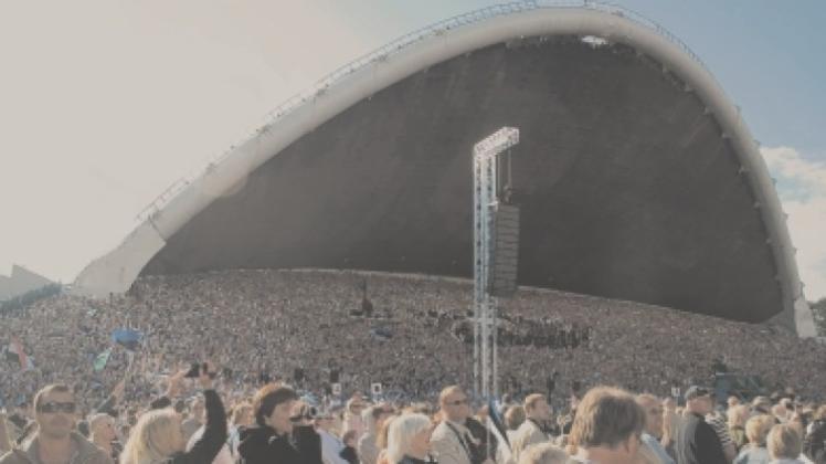 Das große Sängerfest in Tallinn mit 37 000 Mitwirkenden in der riesigen Konzertmuschel war der Höhepunkt für die Besucher aus dem Kirchenkreis Bramsche. Fotos: privat