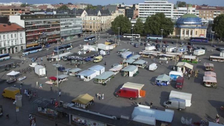 Blick auf den Marktplatz der finnischen Stadt Turku.