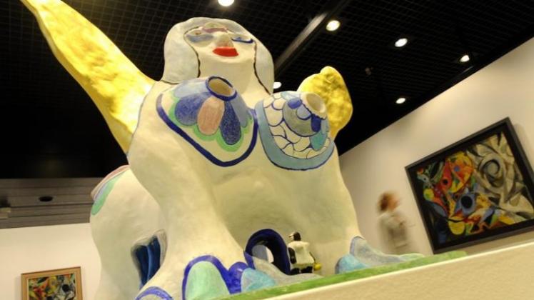 zu der Ausstellung im Spregel-Museum gehört unter anderem die «Sphinx» von Niki de Saint Phalle Laurens. Bildfunk+++