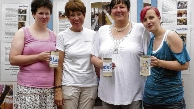 Sie sammelten für Haiti: Marion Peters, Gaby Breuckmann, Hannelore Krallmann und Christina Böseler (v.l.). Sie sammelten für Haiti: Marion Peters, Gaby Breuckmann, Hannelore Krallmann und Christina Böseler (v.l.).