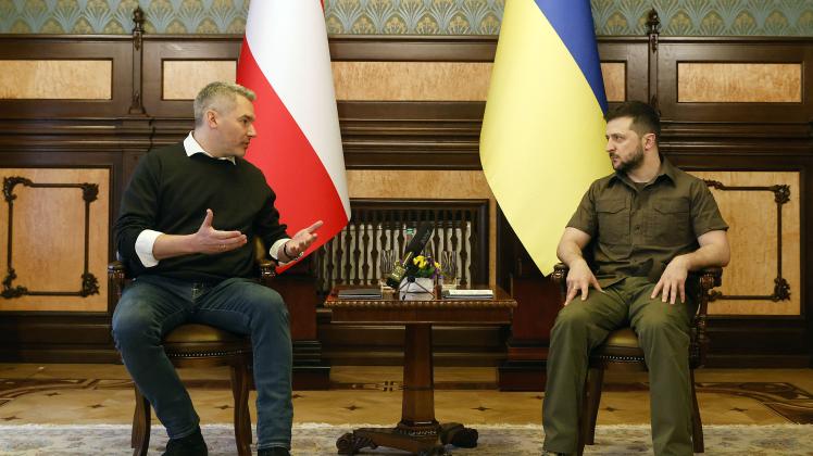 Ukraine-Krieg - Österreichs Bundeskanzler Nehammer in Kiew