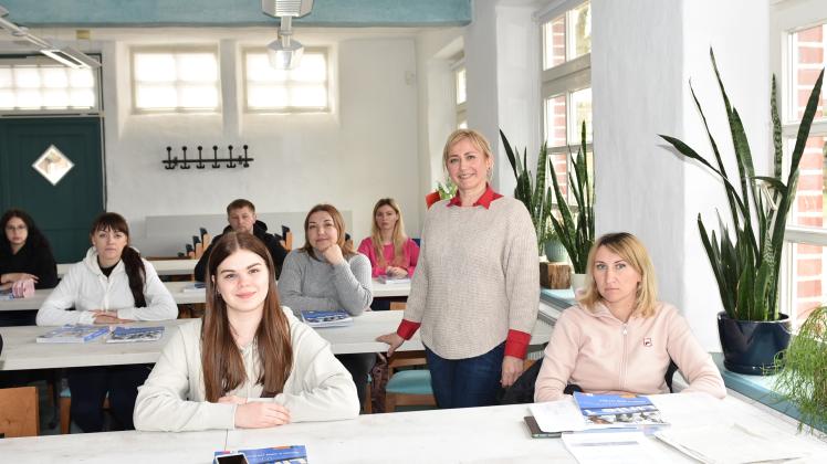 Selbstverständlich ist es für die aus der Ukraine stammende Dozentin Tetiana Weber, Deutschunterricht für Ukraine-Flüchtlinge im Wöhlehof in Spelle zu erteilen.