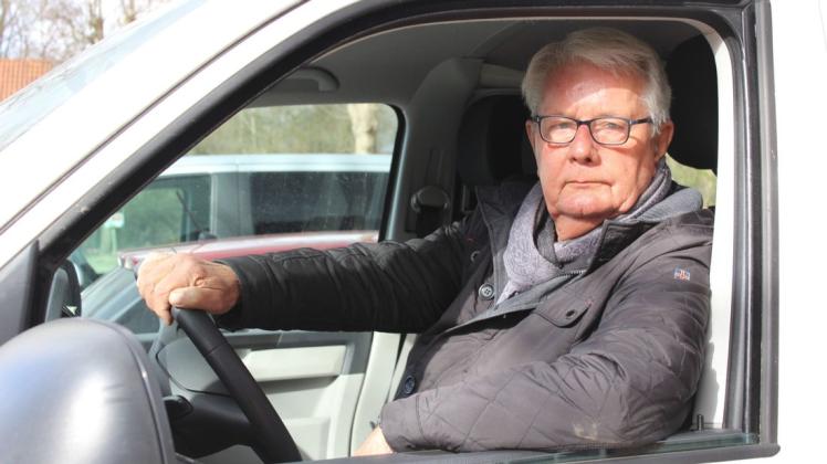 Schönwaldes ehemaliger Bürgermeister Hans-Alfred Plötner freut sich über viele ehrenamtliche Helfer für die Betreuung ukrainischer Flüchtlinge. Derzeit ist er allerdings alleine für den Fahrdienst verantwortlich, kann aber auch nicht zu jeder Zeit.