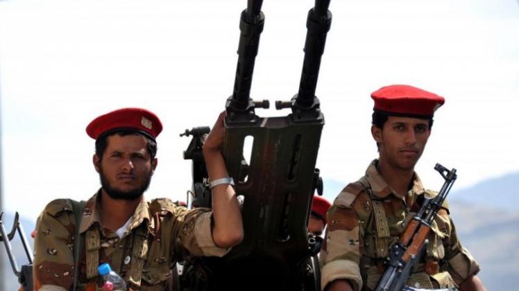 Militärpatrouille in Sanaa. Militärpatrouille in Sanaa.
