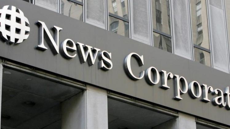 Absturz: In einer Woche verlor die Aktie des US-Medienriesen News Corp. rund 15 Prozent. Nun will der Konzern mit einem Aktienrückkauf gegensteuern.